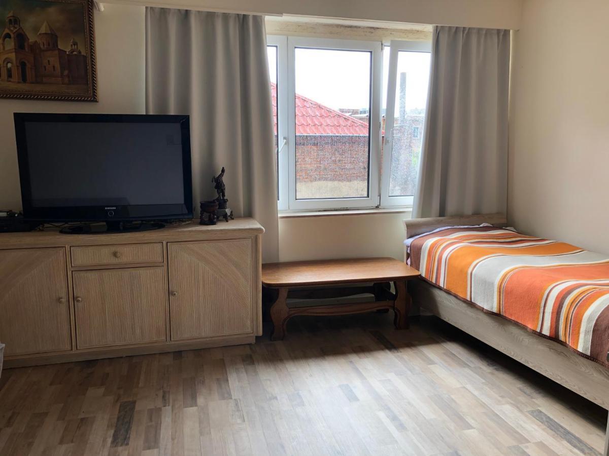 Cozy Studio In Hasselt Buitenkant foto